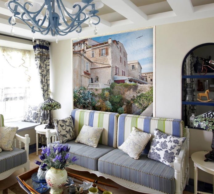 papel tapiz fotográfico en la sala de estar en estilo provenzal