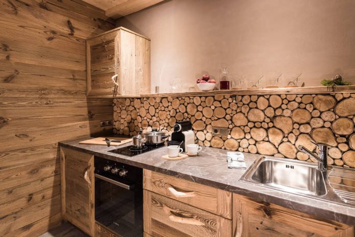 Juego de cocina con cortes de madera