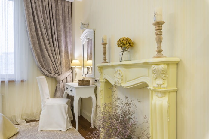 Papel pintado amarillo