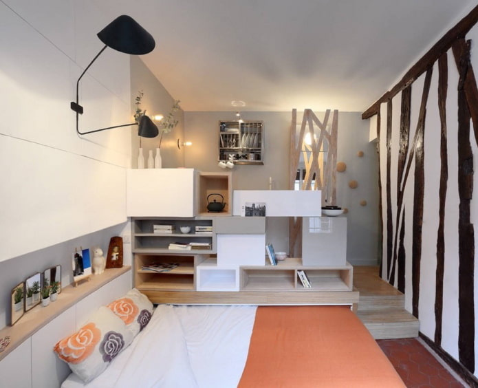 interior de un estudio con cama extraíble