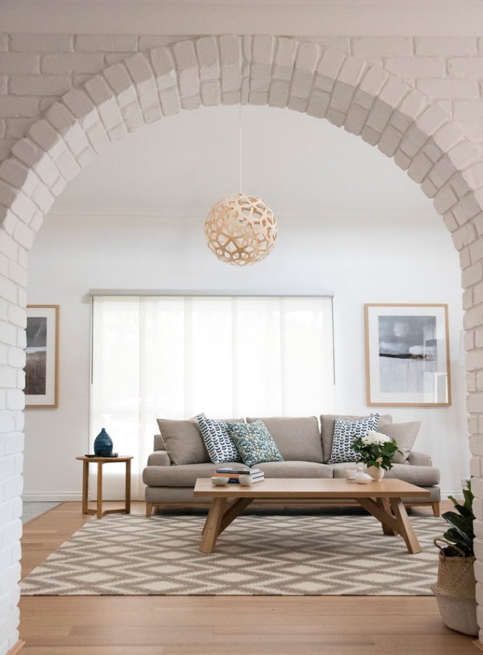 Arco con ladrillo decorativo