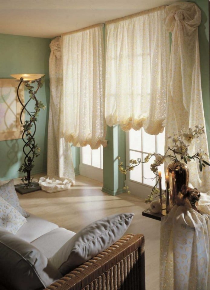 Cortinas austriacas beige