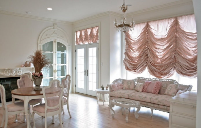 Cortinas austriacas de estilo clásico