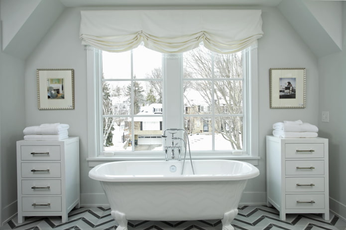 Cortinas austriacas decoradas con cuentas de vidrio