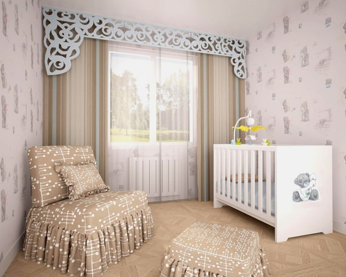 Lambrequín calado en la habitación infantil