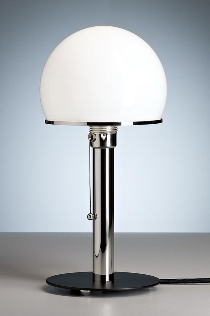 lámpara en estilo Bauhaus