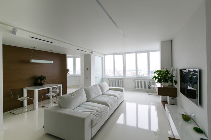 Decoración de salón en tonos blancos