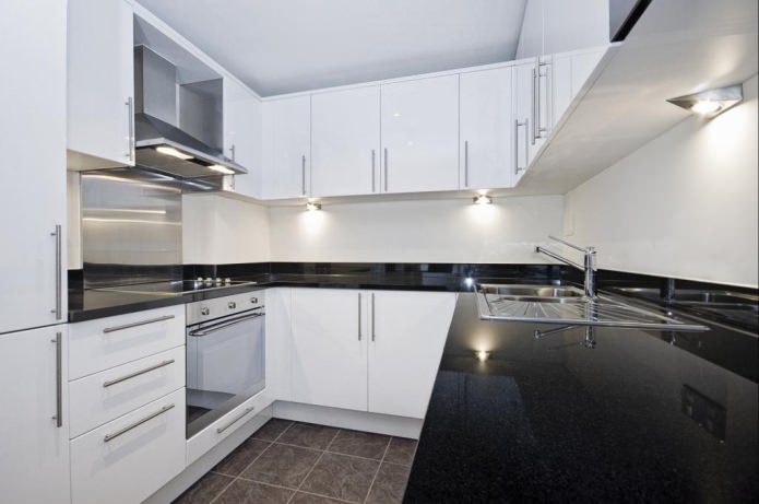 conjunto de cocina en blanco y negro