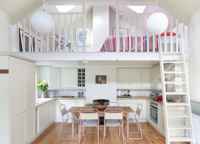 Cocina en forma de U en el campo