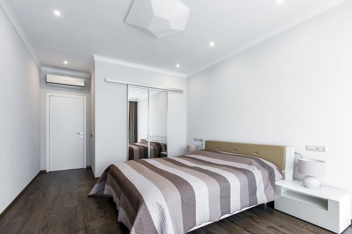 Decoración de dormitorio en tonos blancos