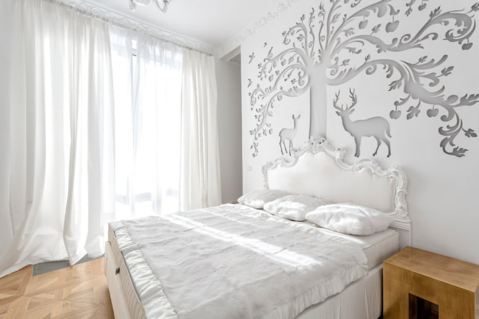 Textiles y decoración en el dormitorio en tonos blancos