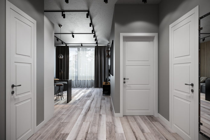Puertas blancas y laminado gris