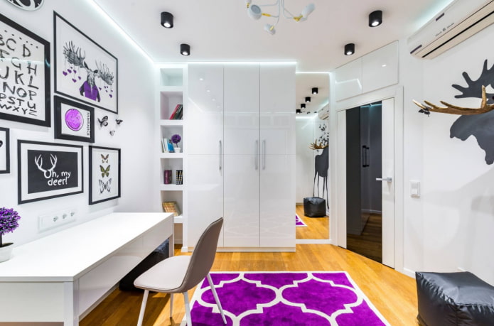 acentos brillantes en una habitación infantil blanca