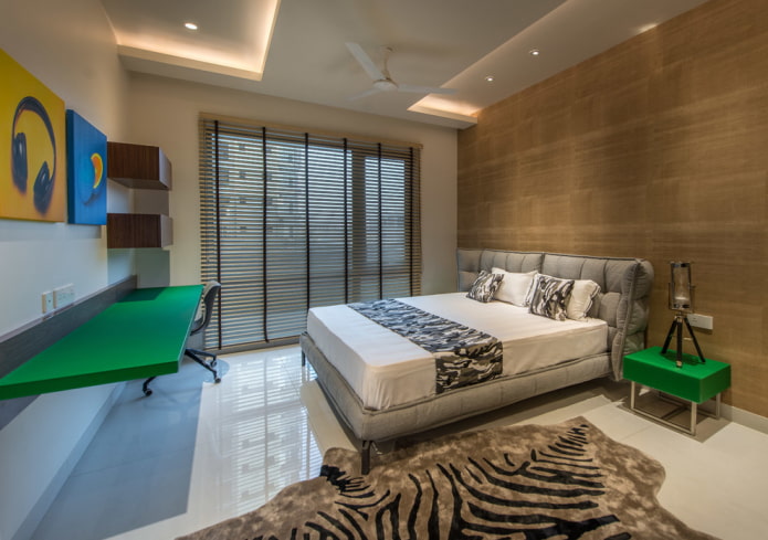Dormitorio con suelo blanco brillante