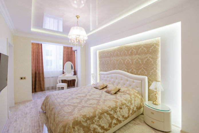 dormitorio con techo blanco