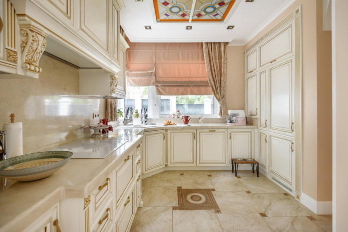 Cortinas en tonos beige para la cocina