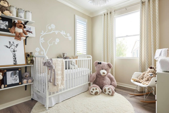 Estampado geométrico en las cortinas de la habitación infantil