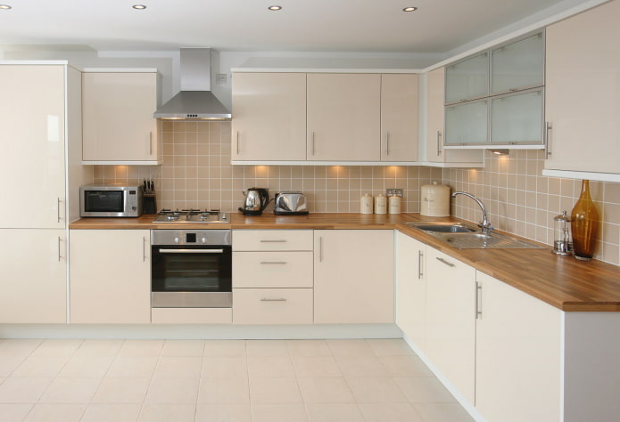 cocina beige esquinera