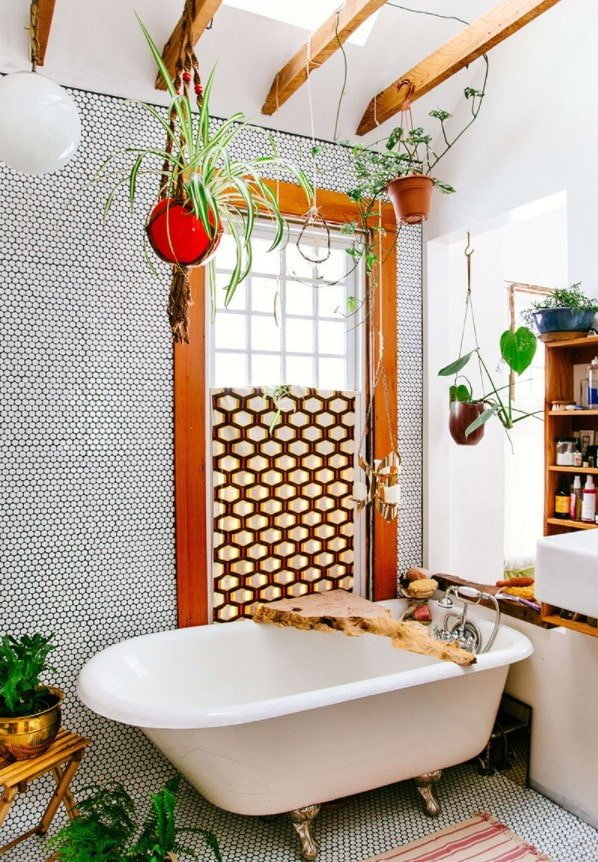 decoración de baño estilo boho