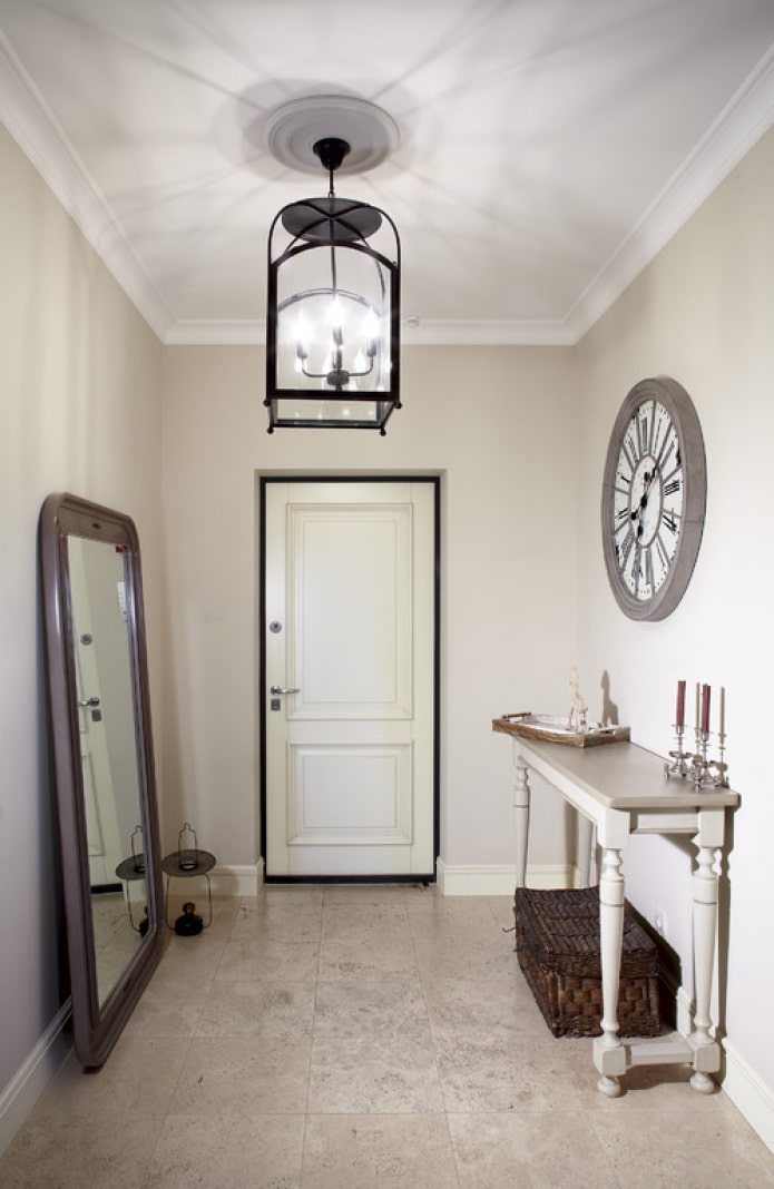 clock in the passage