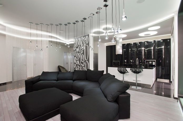 iluminación y decoración de salón en blanco y negro