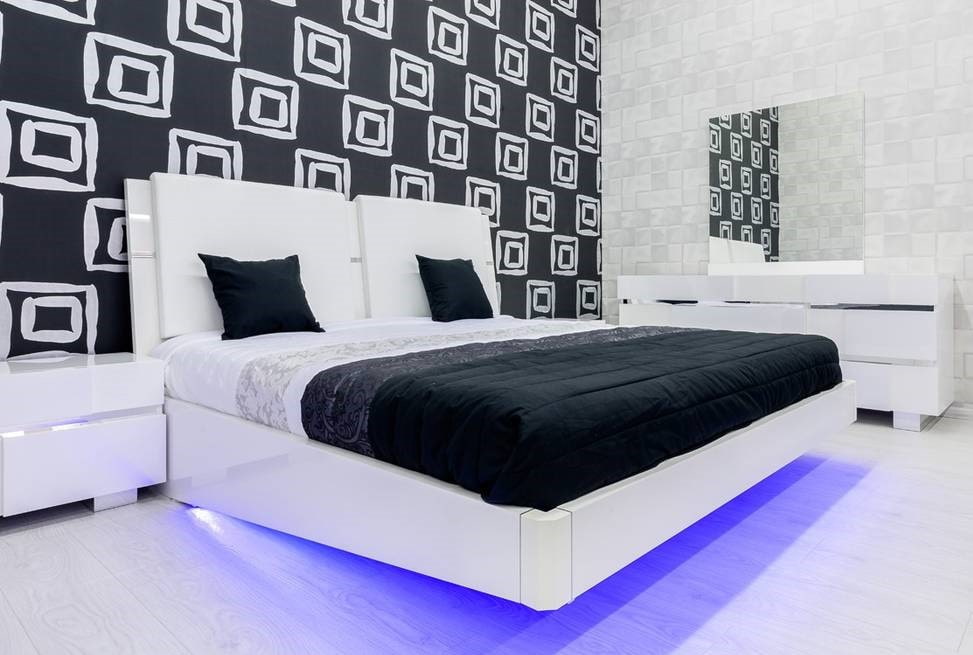 Dormitorio en blanco y negro