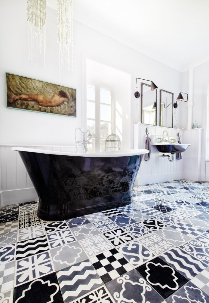 Azulejos de suelo con estampado en blanco y negro