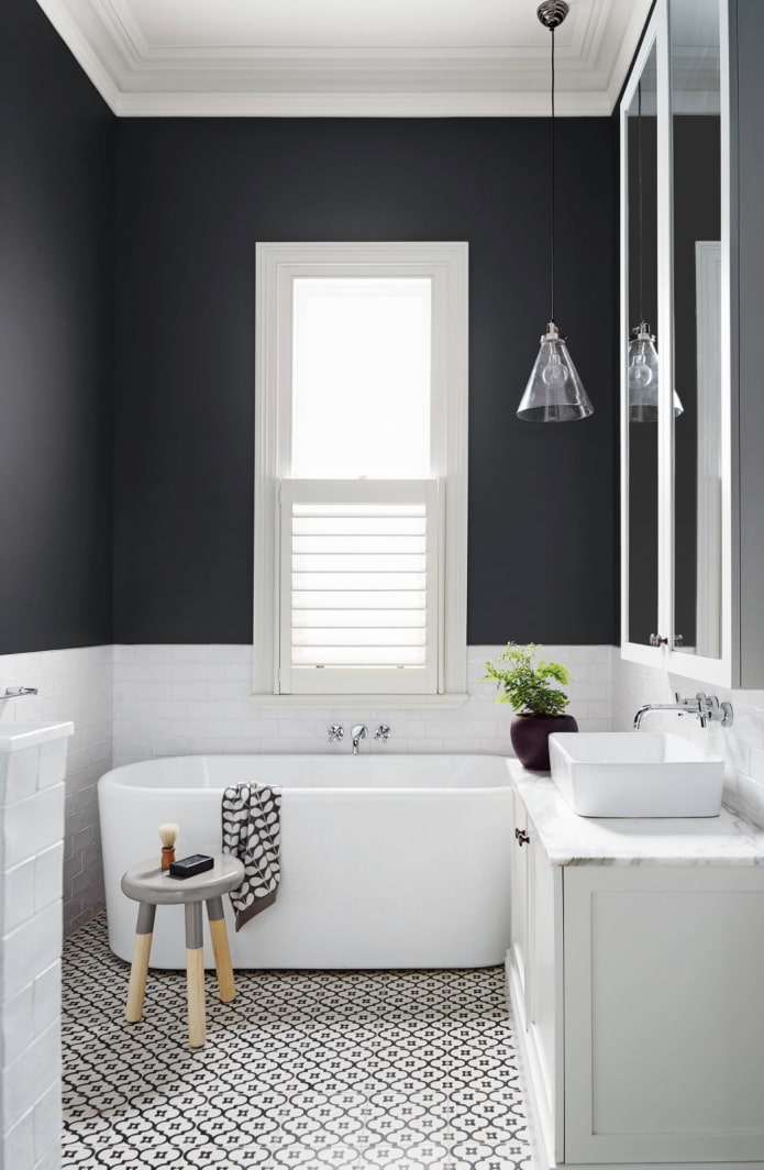 pared bicolor en el baño