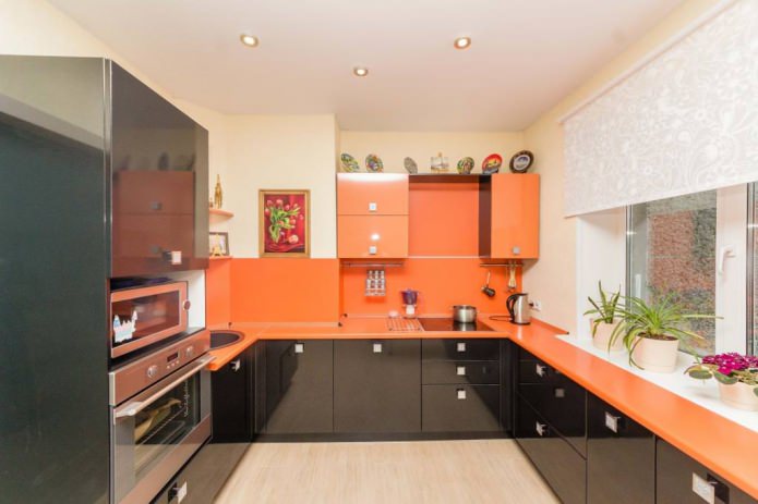 Juego de cocina negro y naranja