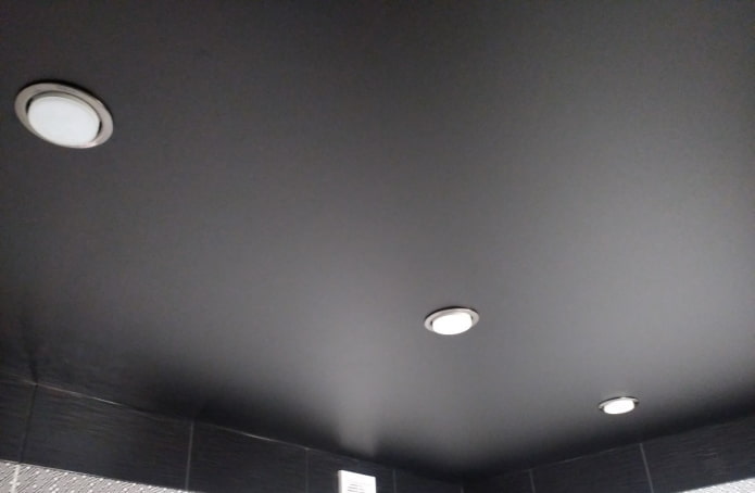 tejido elástico satinado negro