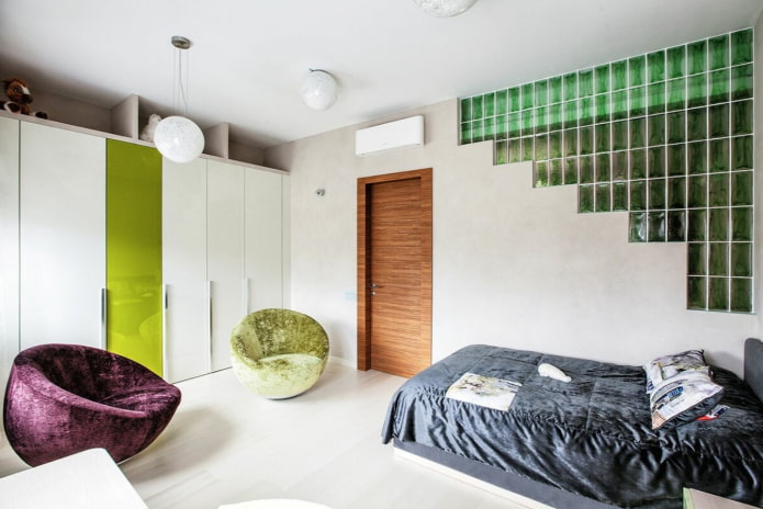 decoración de pared con bloques de vidrio