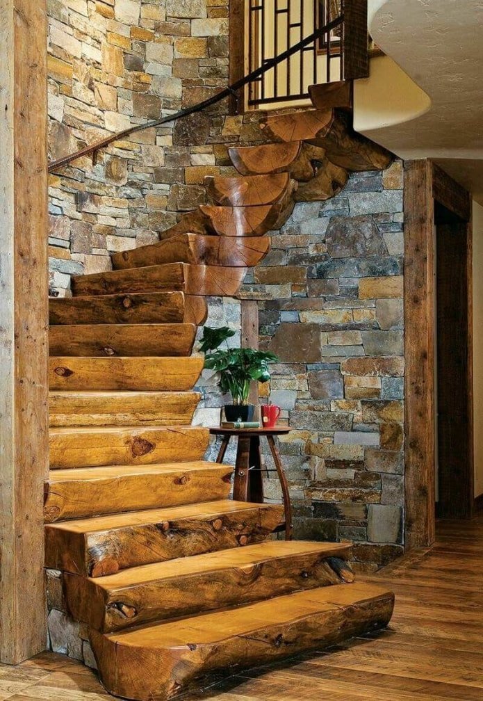 escaleras de troncos