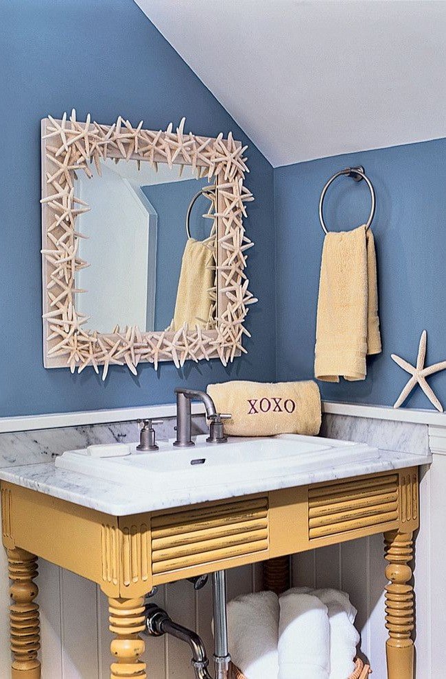 decoración de productos de espejo en el baño