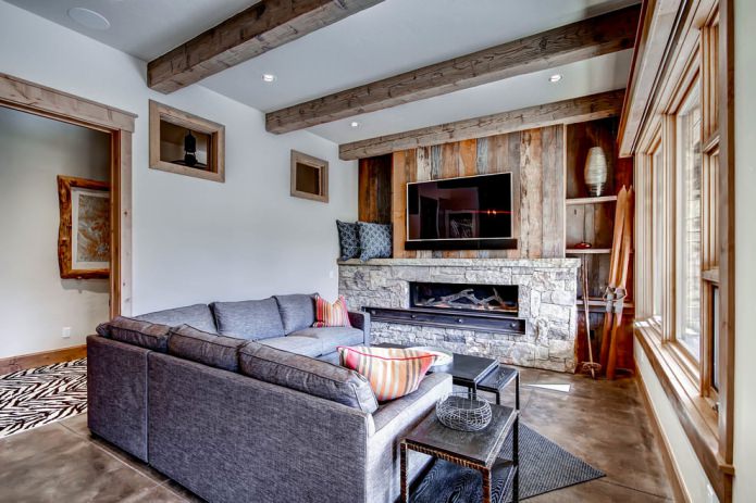 chimenea en el salón