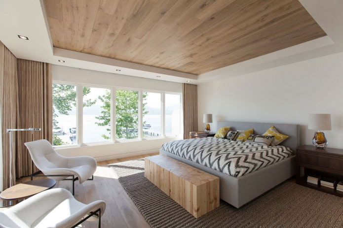 Parquet en el techo del dormitorio