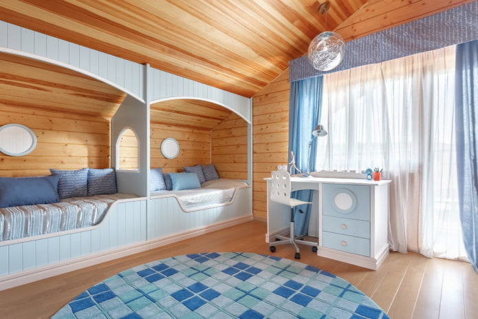 Habitación con balcón