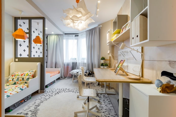 2 camas en una habitación infantil