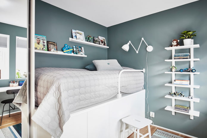 Tonos de azul en la habitación de un niño