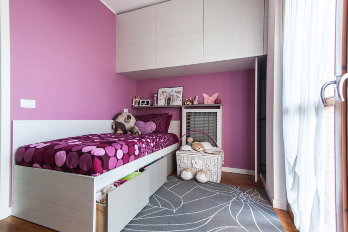 disposición de muebles en una habitación infantil de 10 m²