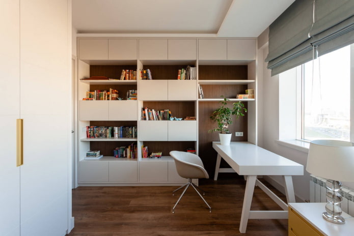 Escritorio junto a la ventana para un adolescente