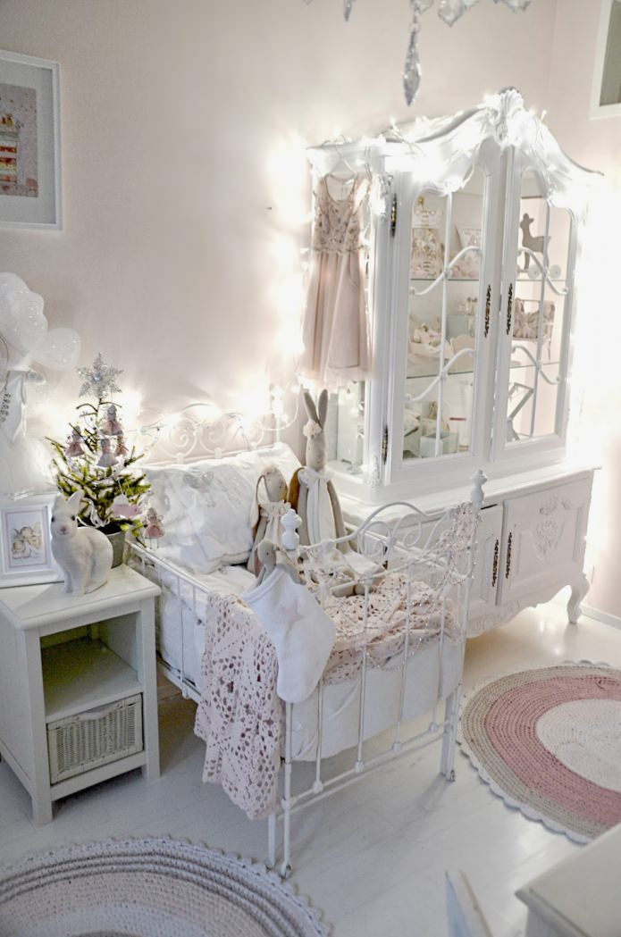 Habitación infantil en colores claros