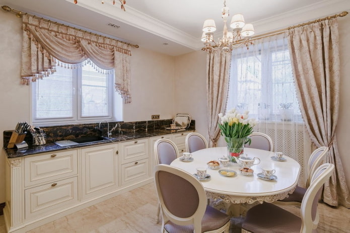 Cocina de 10 m² de estilo clásico