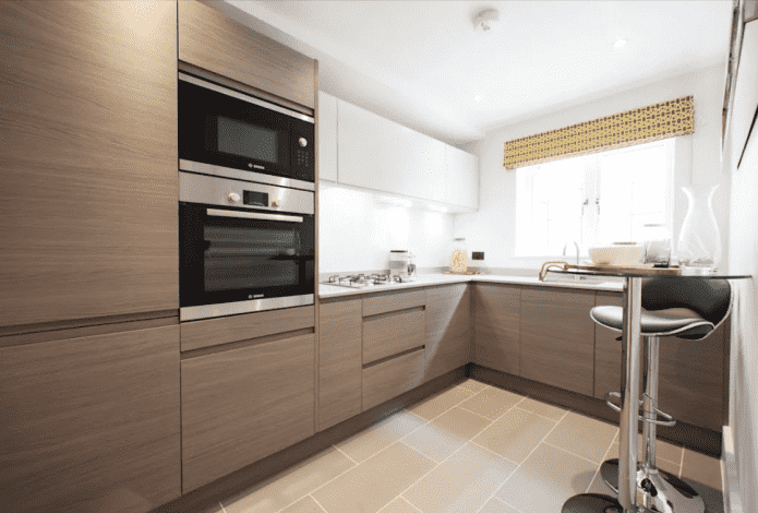 conjunto de cocina en el interior de una cocina de 10 m²