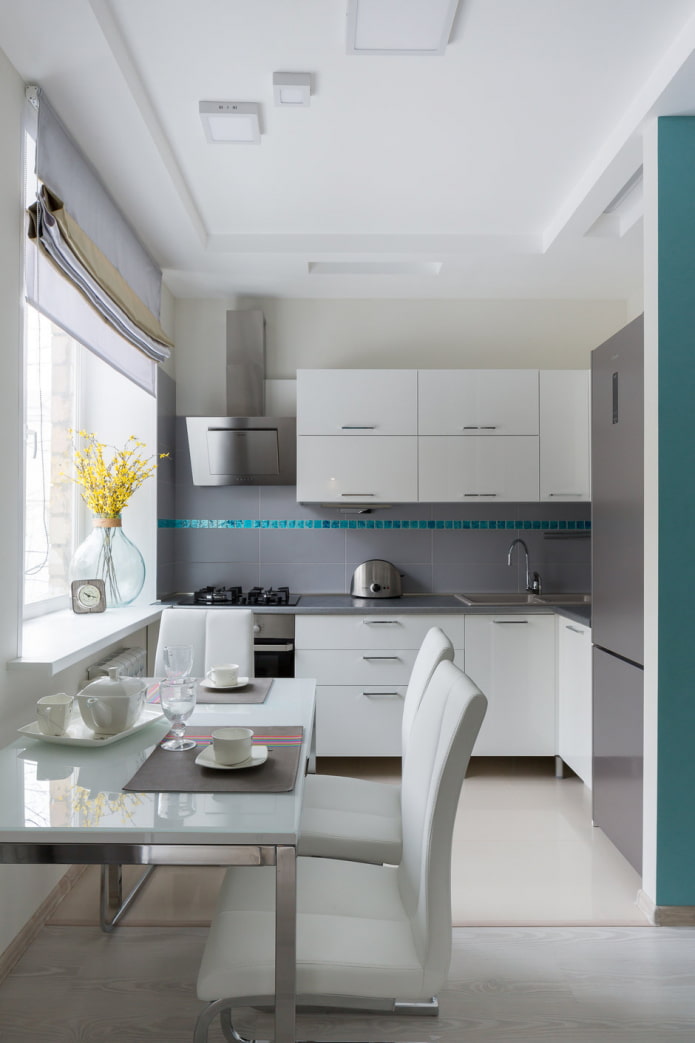 Cocina blanca con detalles