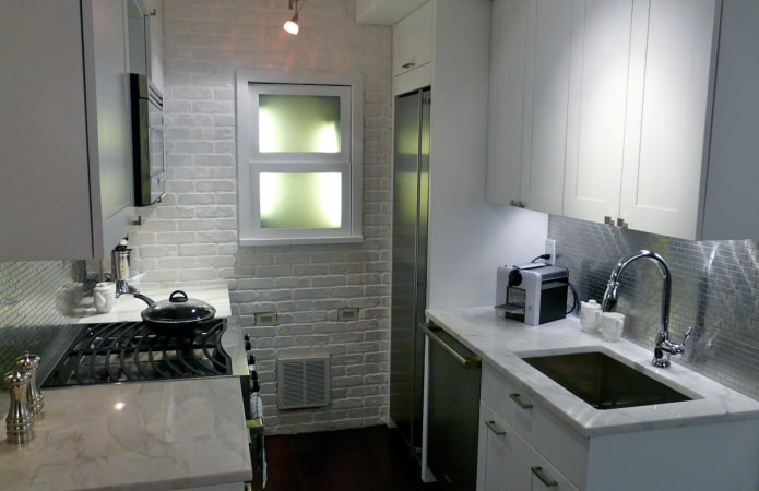 cocina pequeña de dos filas