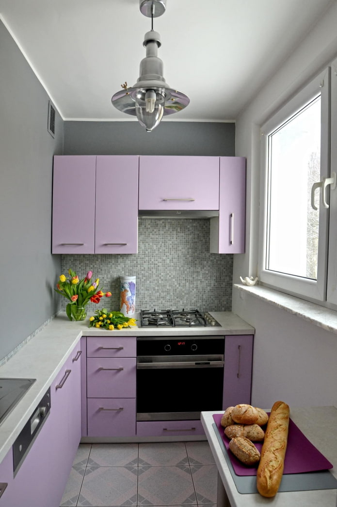 cocina pequeña y estrecha