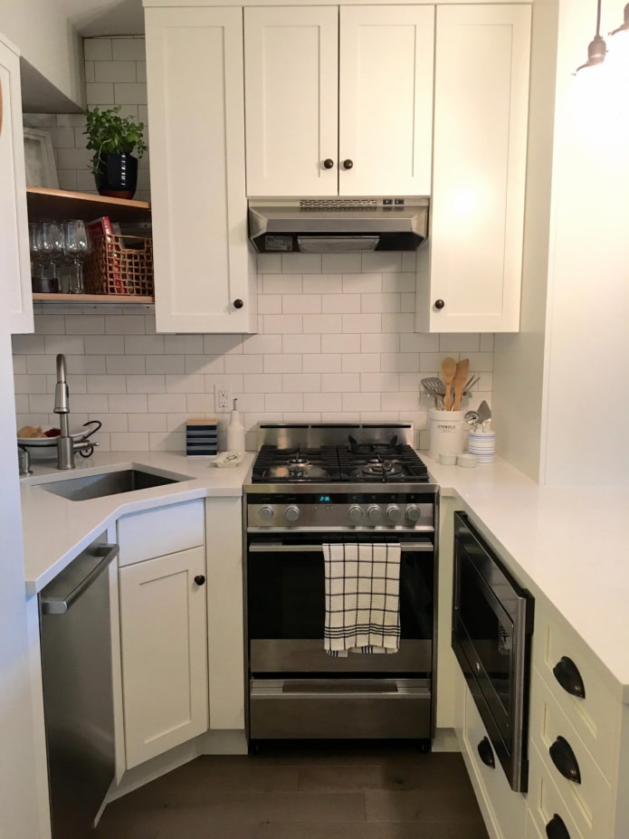 Cocina estrecha en forma de U