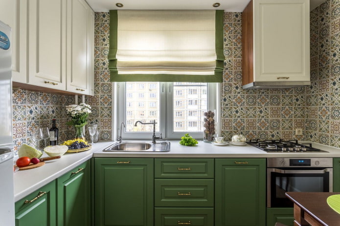 cortinas en la zona de la cocina de 6 plazas