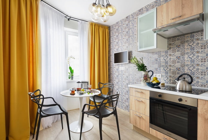 cortinas en la zona de la cocina de 6 plazas
