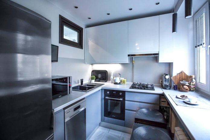 juego de cocina con un área de 6 metros cuadrados
